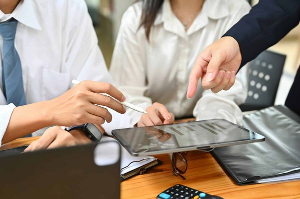 Agence de sea à lyon : boostez votre présence digitale avec l'institut du référencement